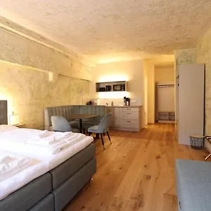 Fischer Boardinghouse Kf Hotel